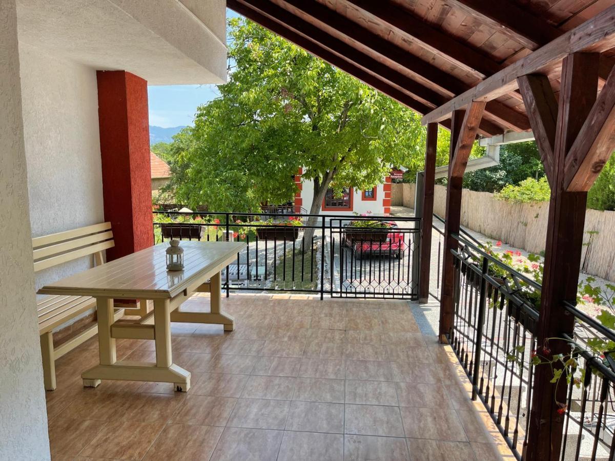 Guest Accommodation Zone ニシュカ・バニャ エクステリア 写真