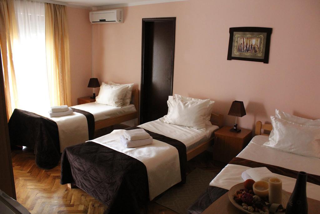 Guest Accommodation Zone ニシュカ・バニャ 部屋 写真